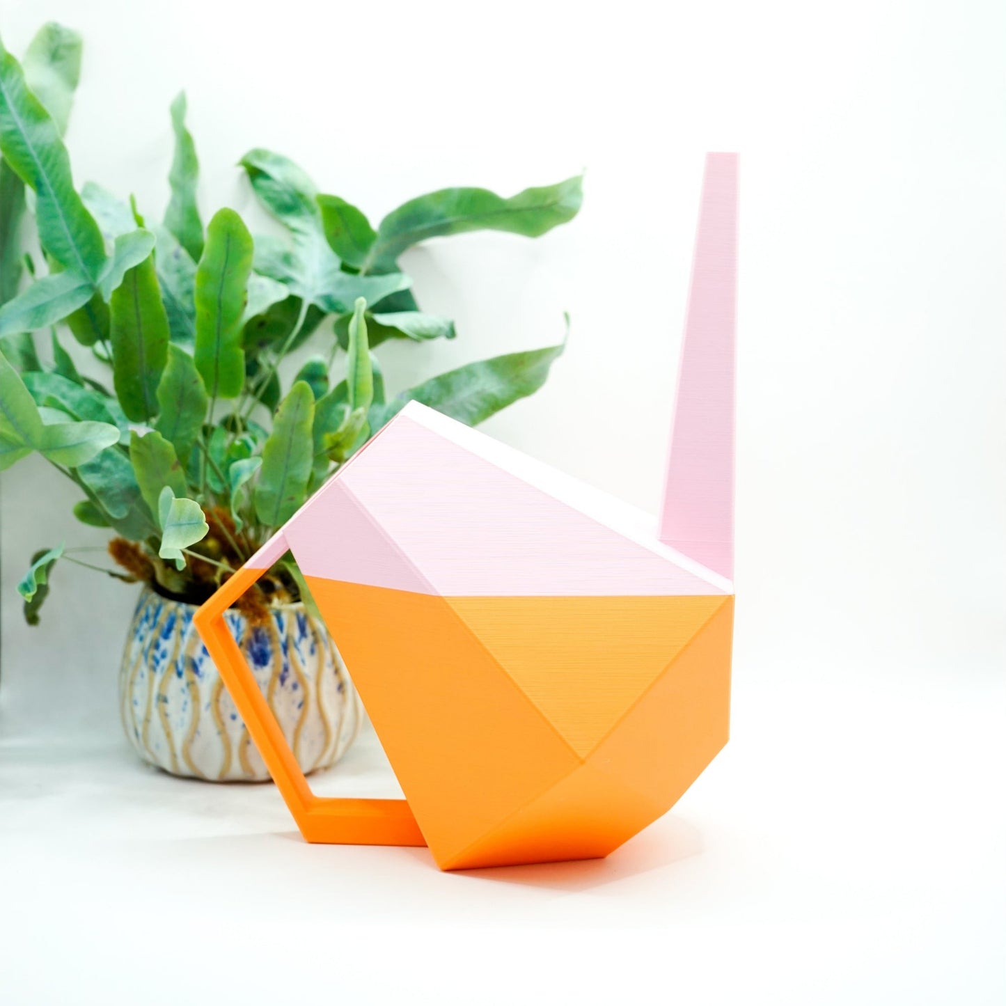 Designer Gießkanne "Poly" | rosa orange MeltingMatter