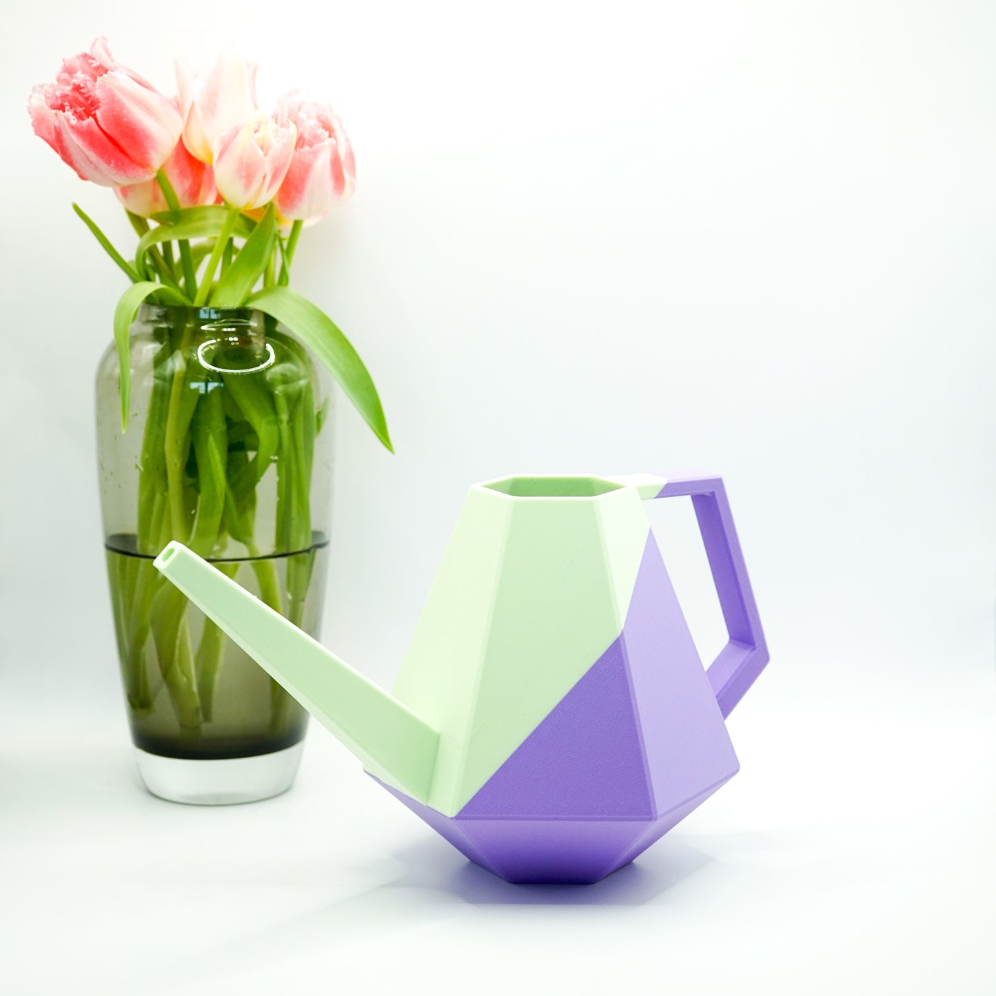 Designer Gießkanne "Poly" aus Biokunststoff | lavendel mintgrün